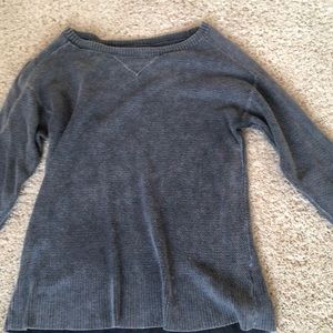 gray, light fitted long sleeve